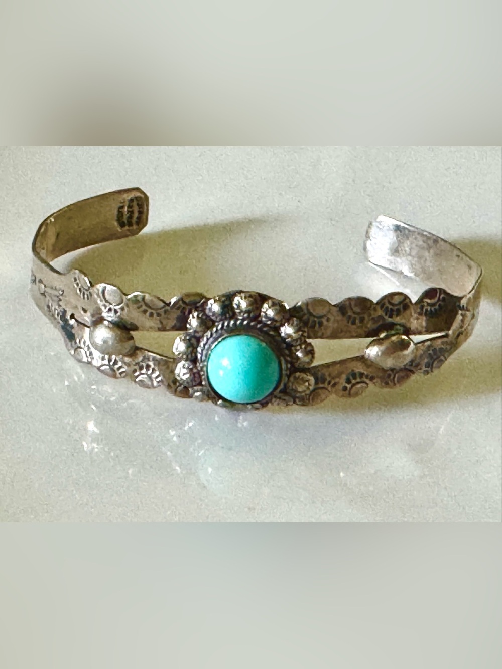 Vintage Turquoise Silver Cuff Bracelet Beautiful